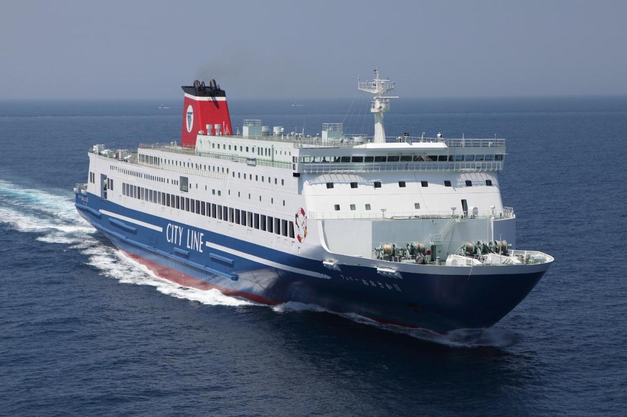 MEIMON TAIYO FERRY 1ST SAILING FROM OSAKA TO KITAKYUSHUアパートメント | 日本 |  $64からの季節割引です